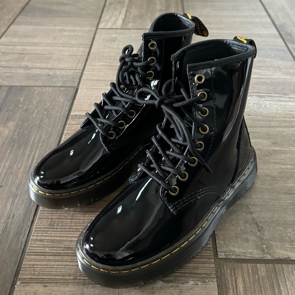 DR.MARTENS WOMENS ZAVALA COMBAT BOOT size 6 - Picture 5 of 10